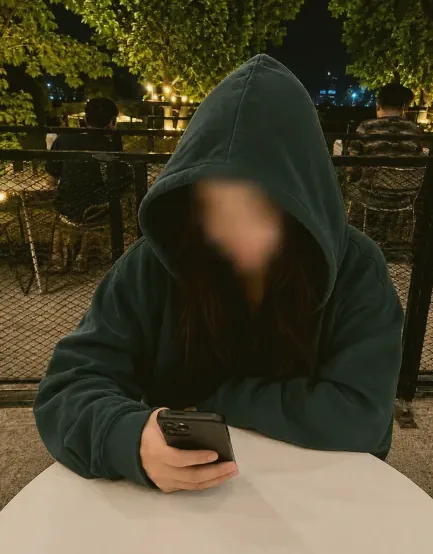 Andrea, 26