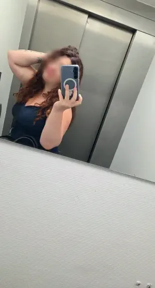 Asta, 34