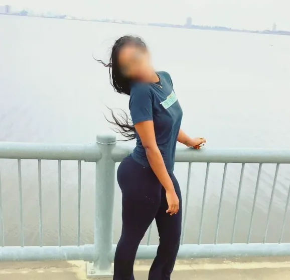 Aya, 35