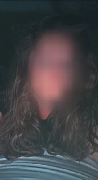 Ellen, 26