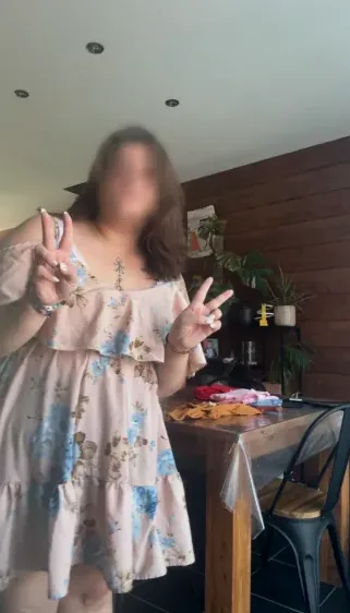 Helle, 23