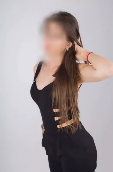 Lejla, 28