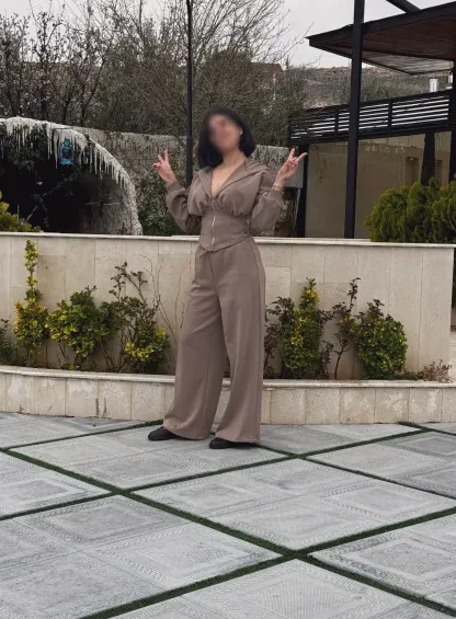 Louise, 34