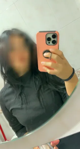 Signe, 30